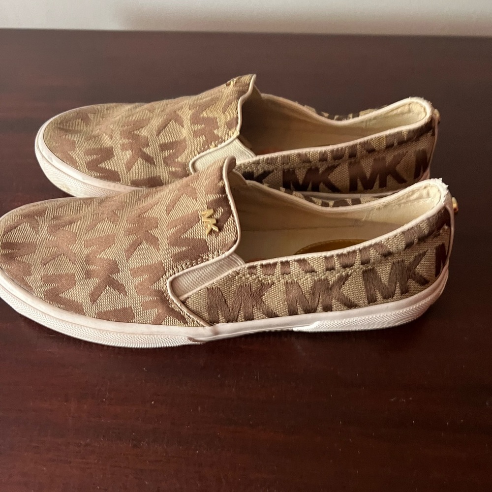 Michael Kors Tan and Brown Logo Slip-Ons - Picture 4 of 9